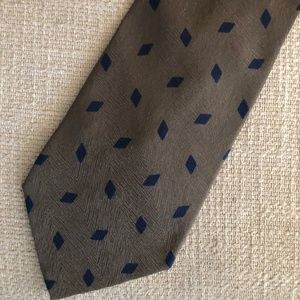 Giorgio Armani Cravatte. Silk tie. Made in Italy.